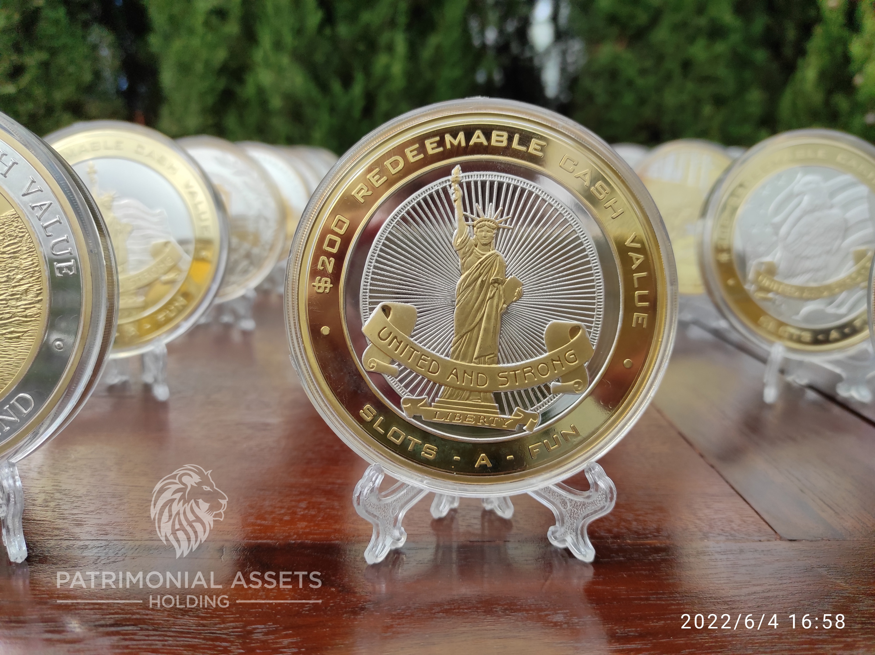 Statue of Liberty (Gold) con rayos de sol — 2003 — 24k HGE — Mint G — Serial #023