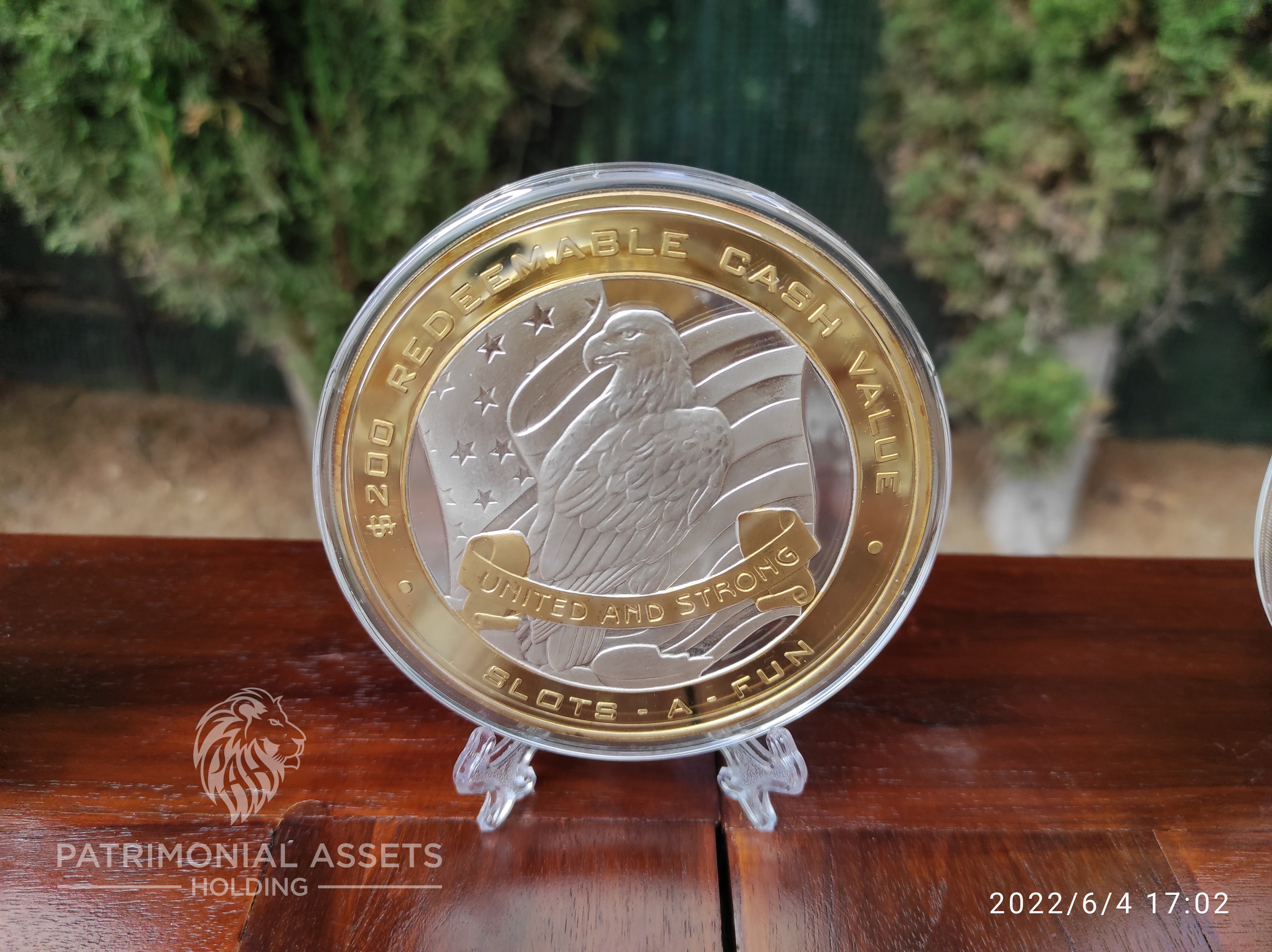 (Die ERROR) Eagle + Flag — United and Strong — 2002 — 24k HGE — Mint G — Serial #001