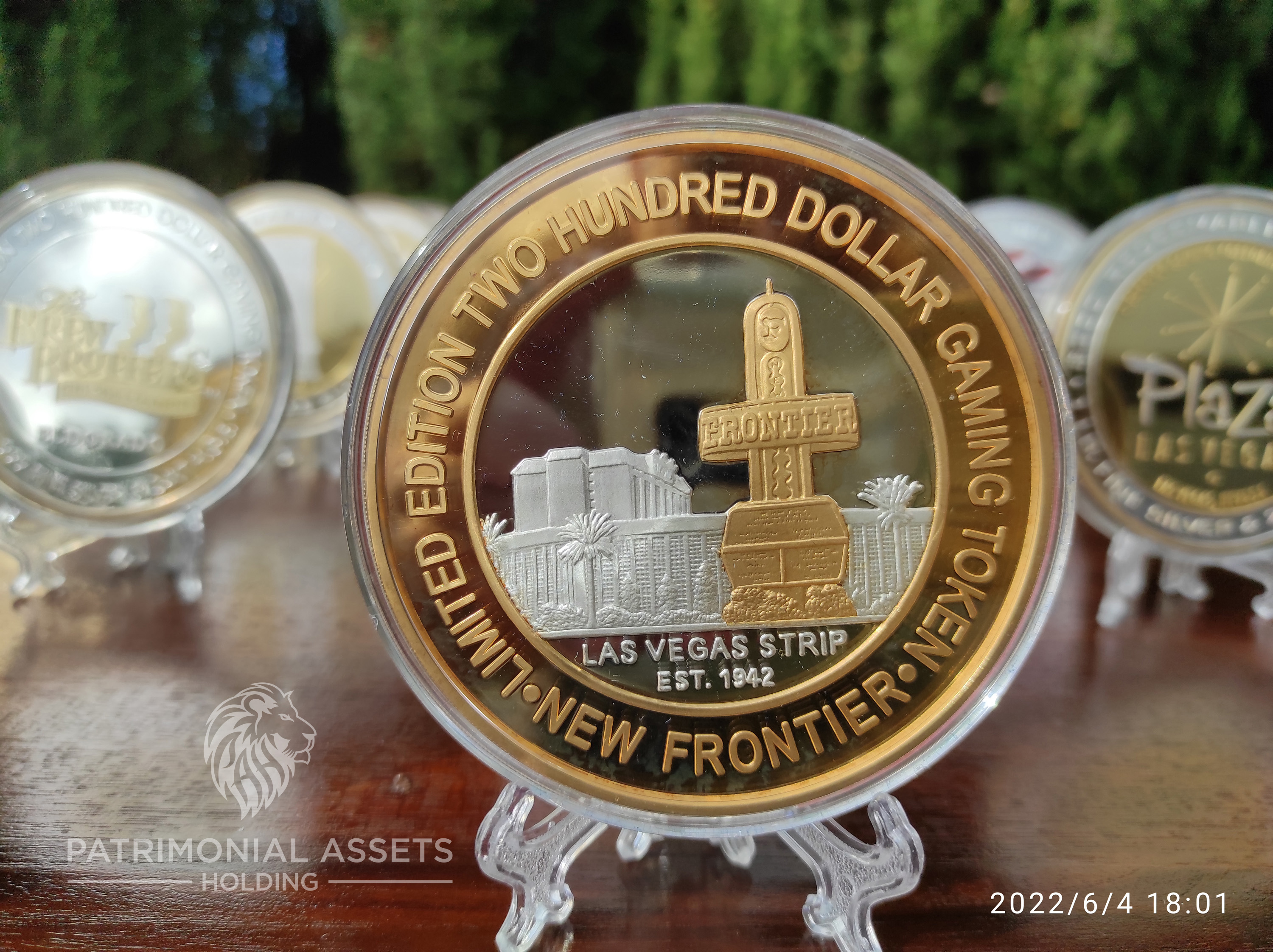 Las Vegas Strip Est. 1942 — 2004 — 24k HGE — Mint S — Serial #001